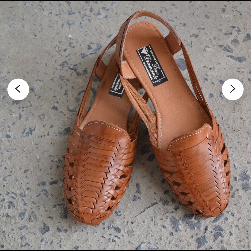 Size 6 Huarache sandal.